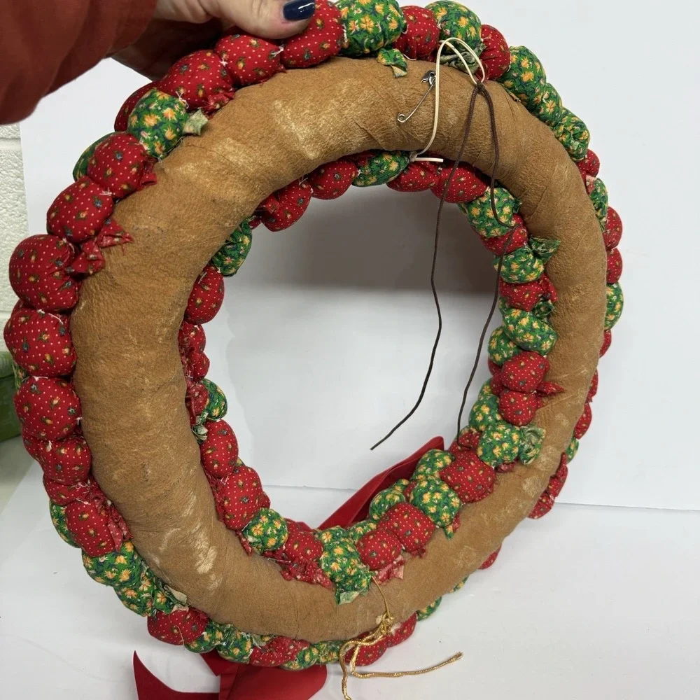 VTG Handmade‎ Quilted Christmas Wreath Country Chic 18